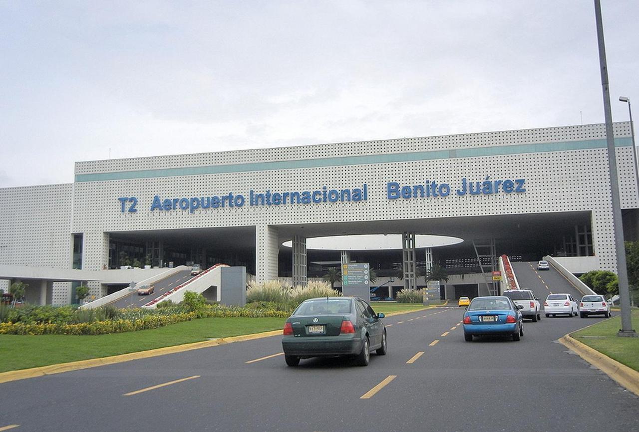 Izzzleep Aeropuerto Terminal 2 Hotel Mexico City Ngoại thất bức ảnh